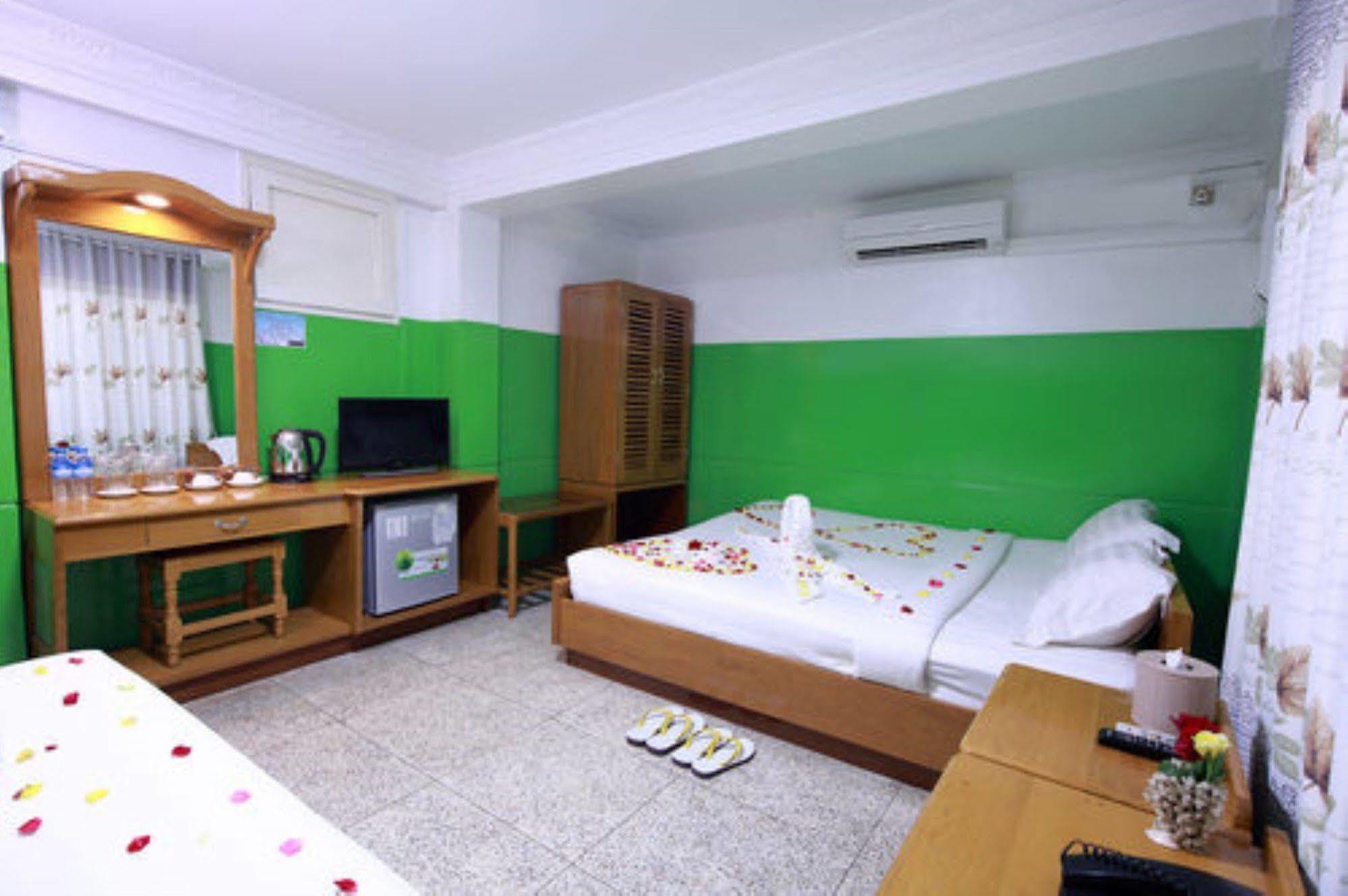 Hotel Venus Mandalay Exterior foto